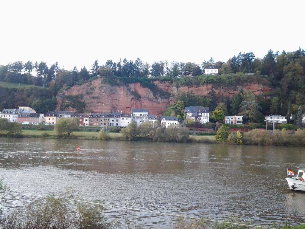 Saar-Mosel-Tal Apartamento Konz Exterior foto