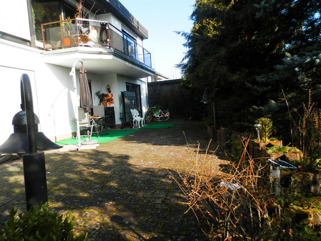 Saar-Mosel-Tal Apartamento Konz Exterior foto